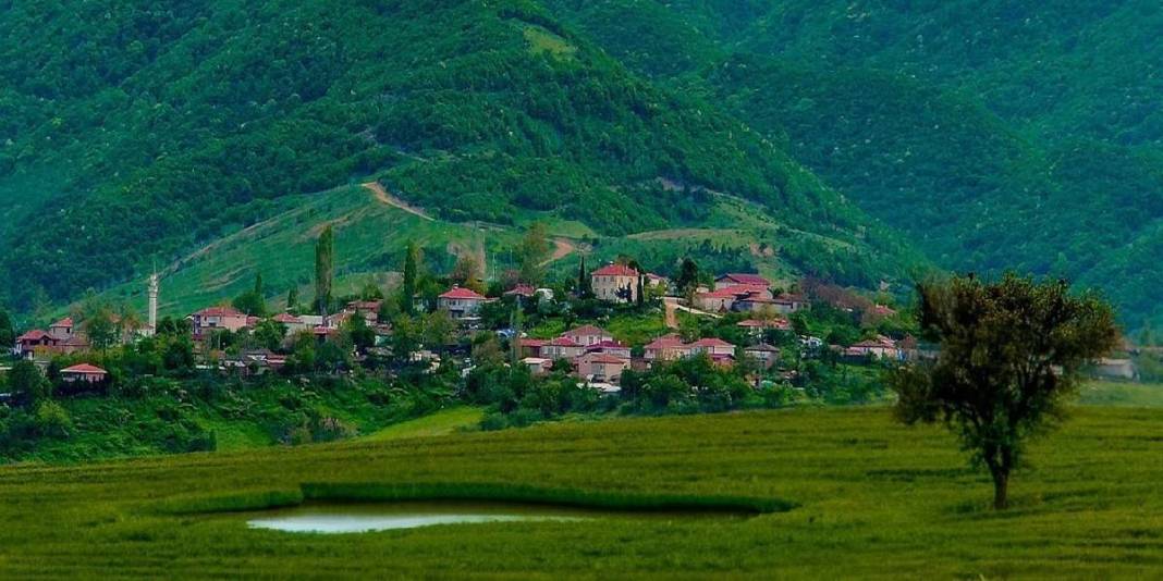 İsviçre’yi aratmayan Türkiye’nin doğa harikası! Hem şehre yakın hem kaçış noktası: Yeşil ve mavi burada buluşuyor 1